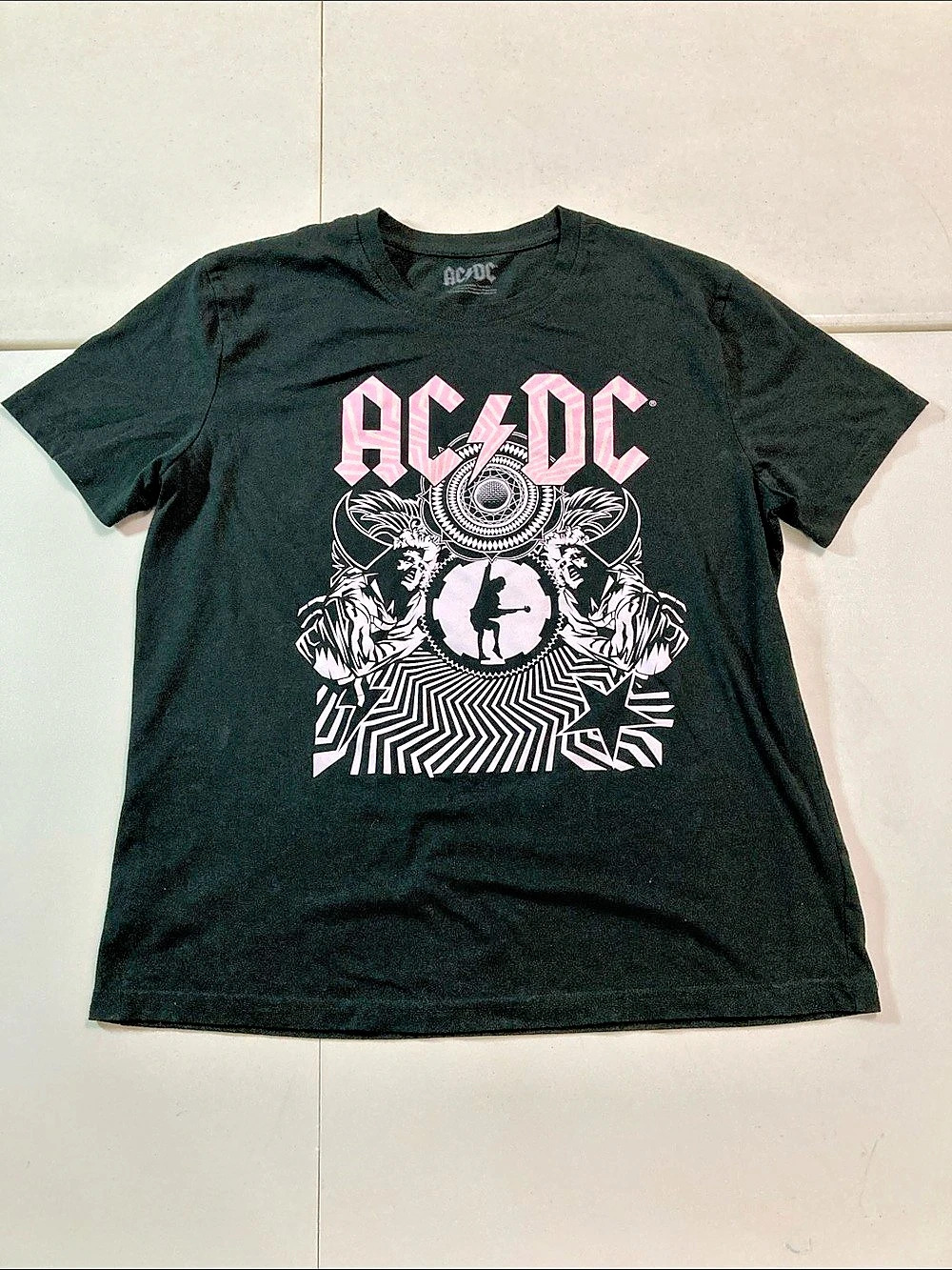 AC/DC graphic tee in Black & Pink Size Large Like New